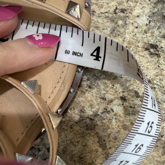 Comfortview Beige Sandals - Picture 7 of 10